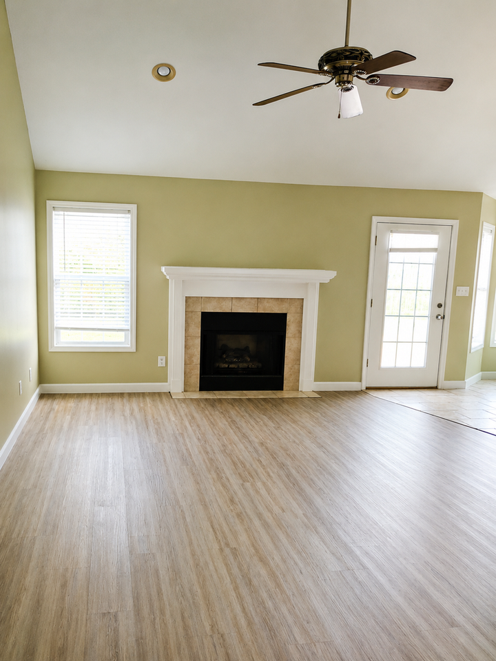 4717 Gregory Dr - Photo 3 of 14