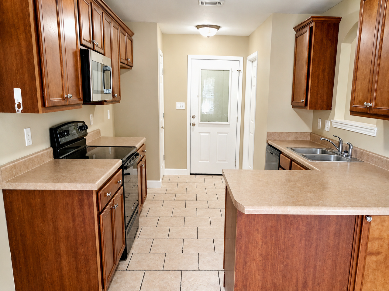 4717 Gregory Dr - Photo 4 of 14