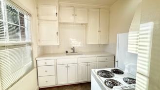 T0108 - Laurelview Apartments - Photo 1 of 1