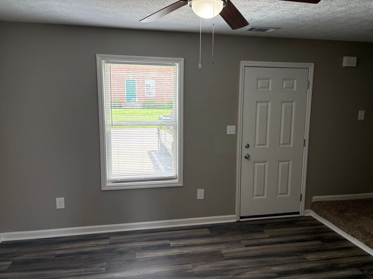 303 Timothy Way - Photo 4 of 22