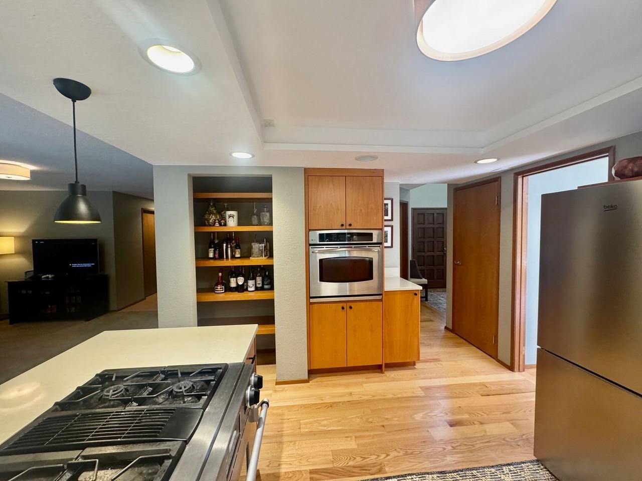 32205 8th Ave Sw - Photo 3 of 28