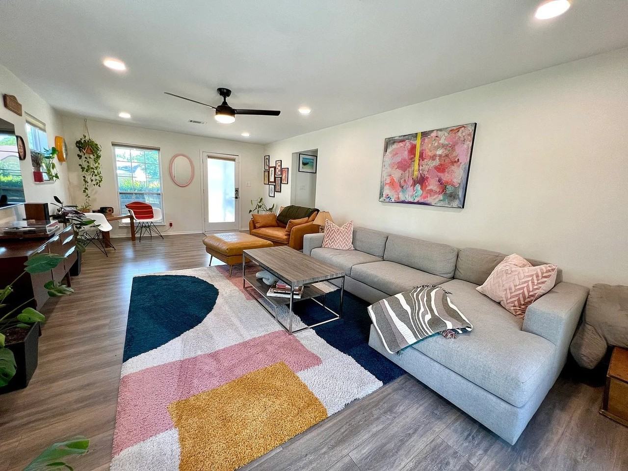 1908 Joy Ln - Photo 4 of 31