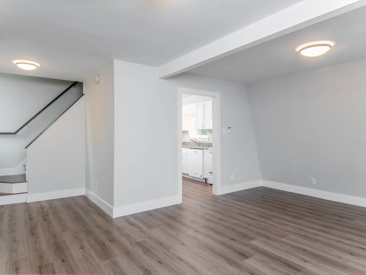 4 Unaka Ave - Photo 6 of 17