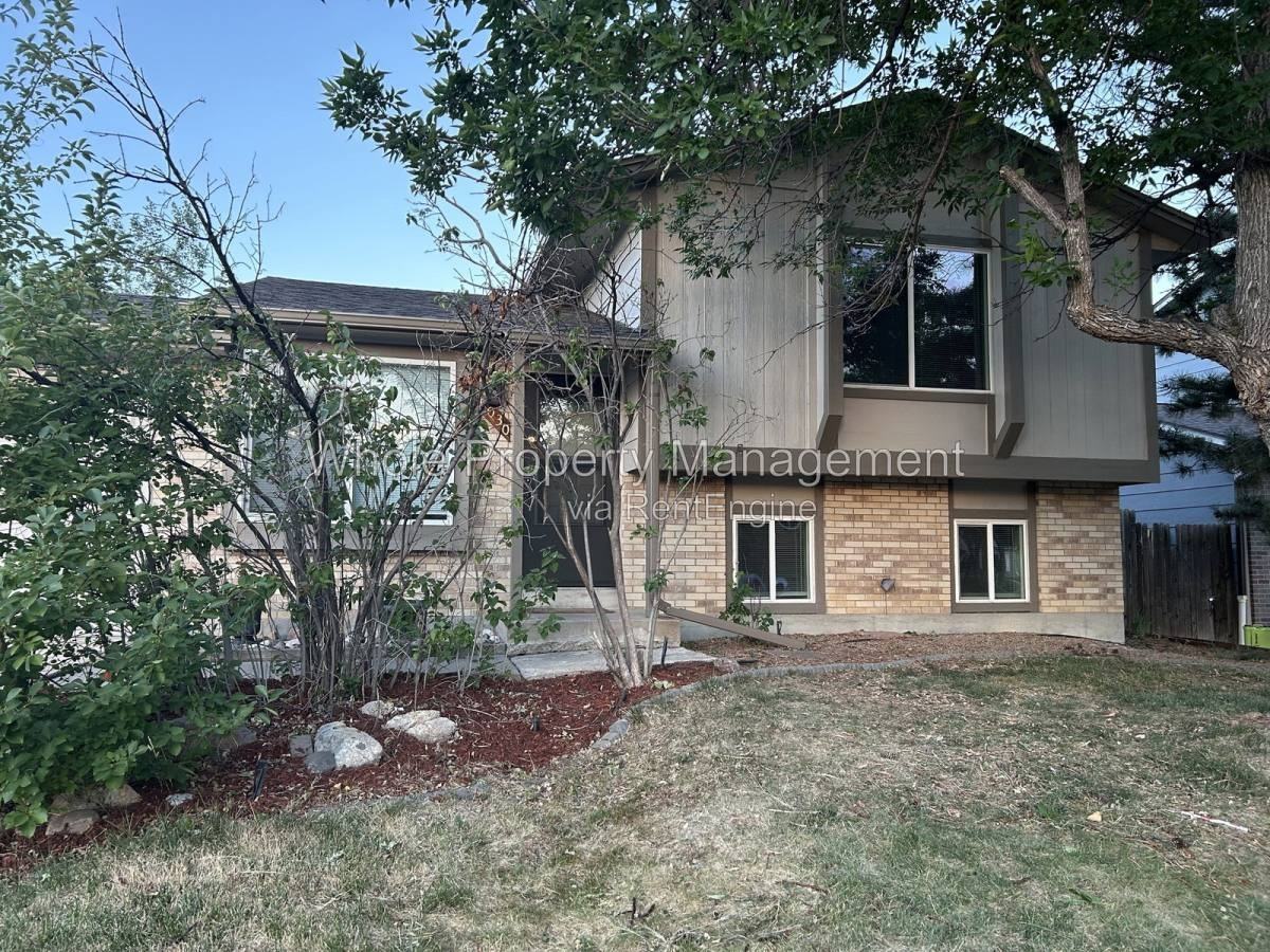 5030 S Independence Ct - Photo 2 of 10