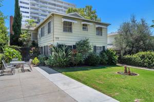 featured image of 1032 Carol Dr #2