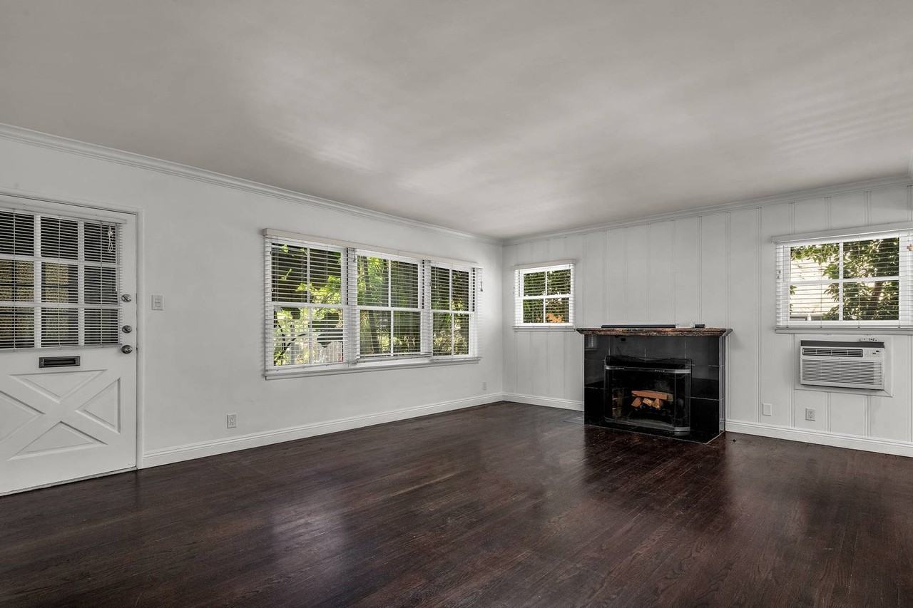 1032 Carol Dr #2 - Photo 3 of 17