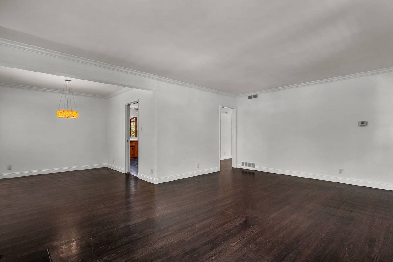 1032 Carol Dr #2 - Photo 5 of 17