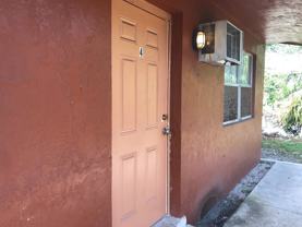 827 NW 10 TER - SUNMAX - Photo 1 of 1