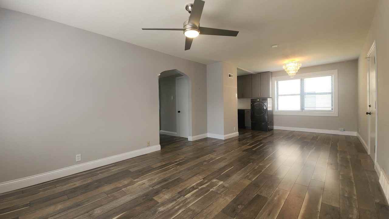 5878 Nottingham - Photo 3 of 12