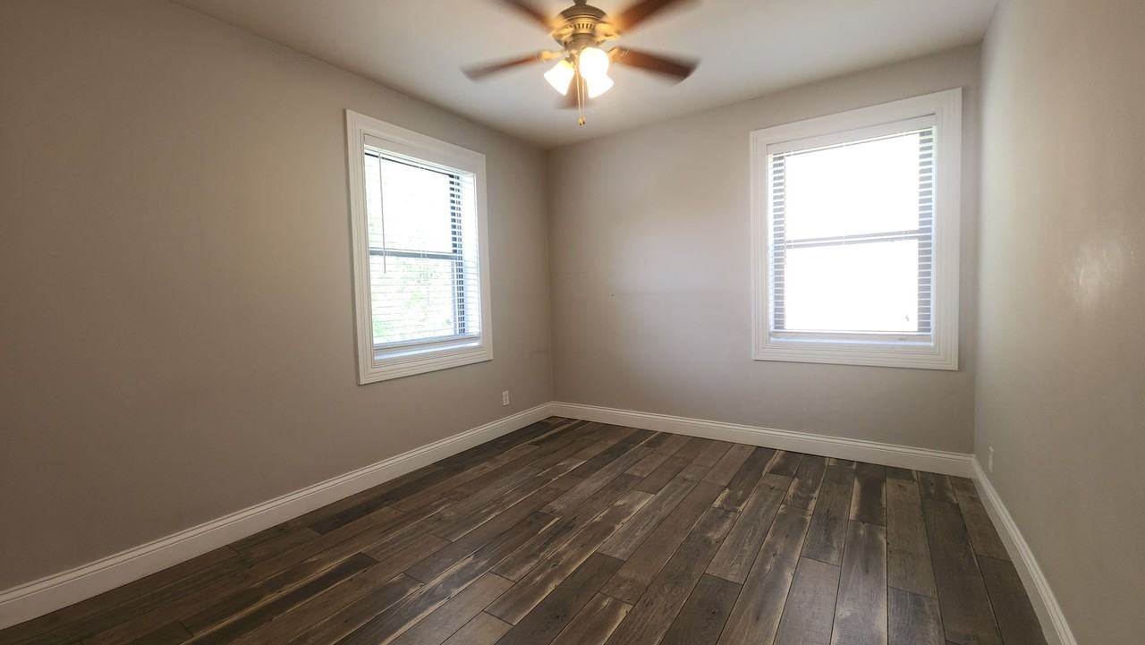5878 Nottingham - Photo 7 of 12