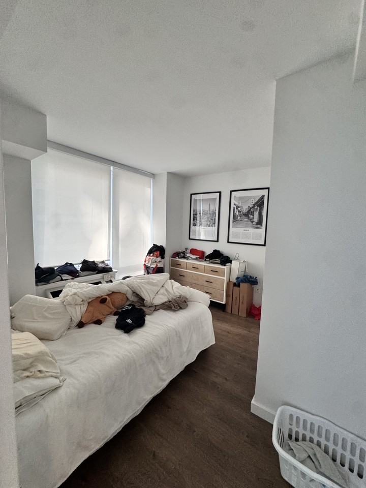 22-44 Jackson Avenue #621 - Photo 6 of 20