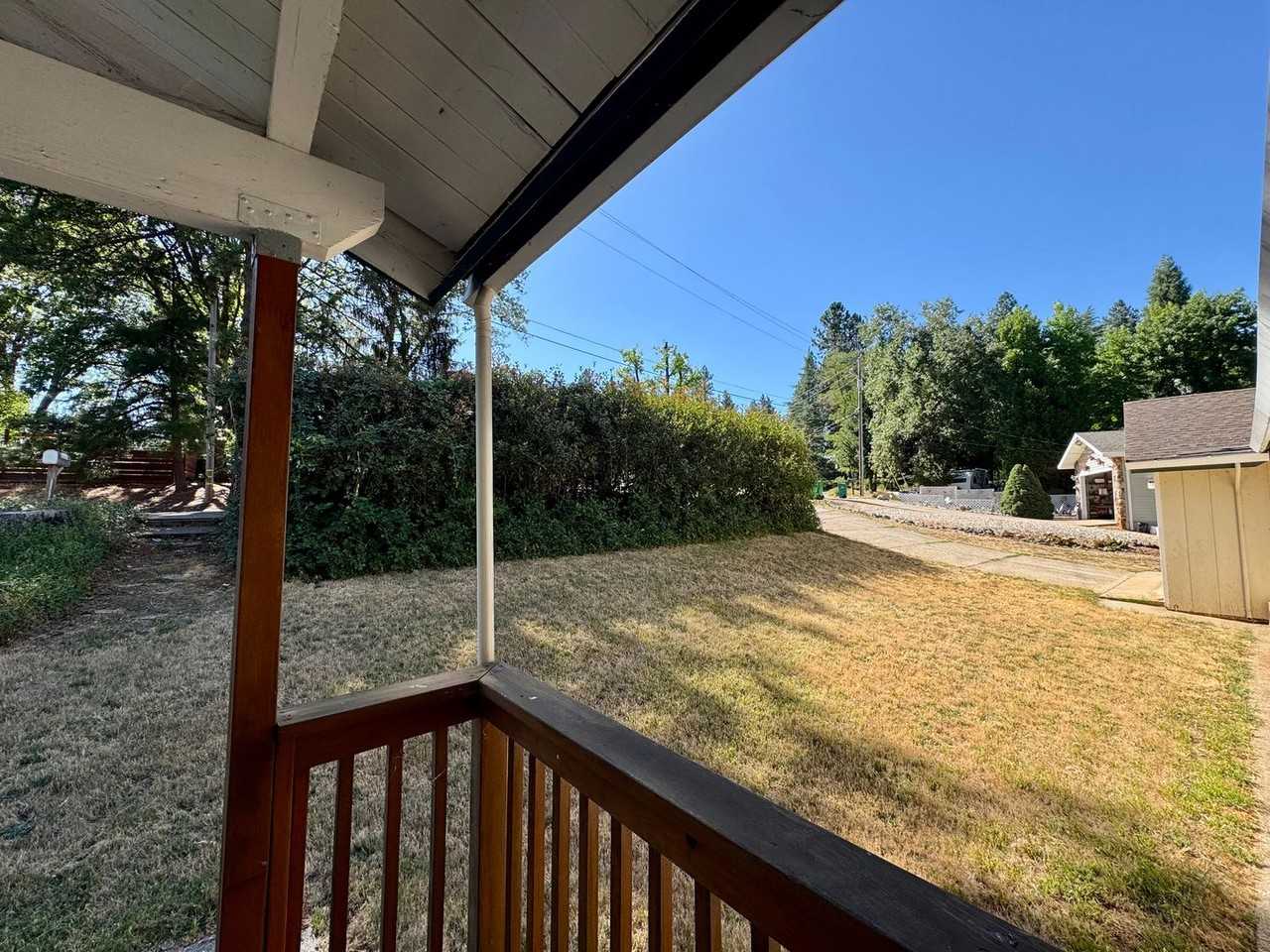 11447 Lower Circle Dr - Photo 2 of 22
