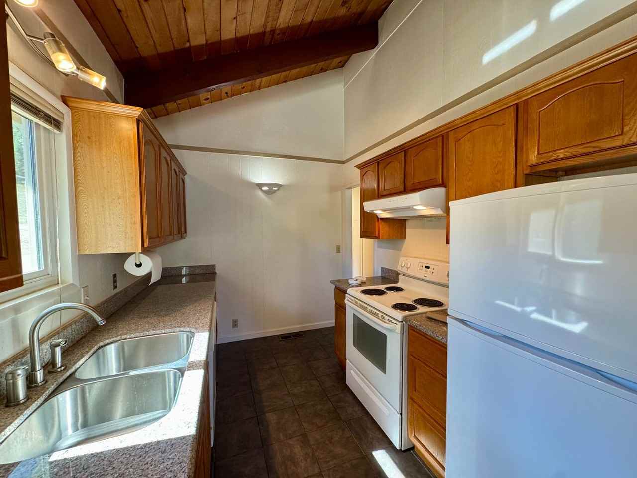 11447 Lower Circle Dr - Photo 6 of 22
