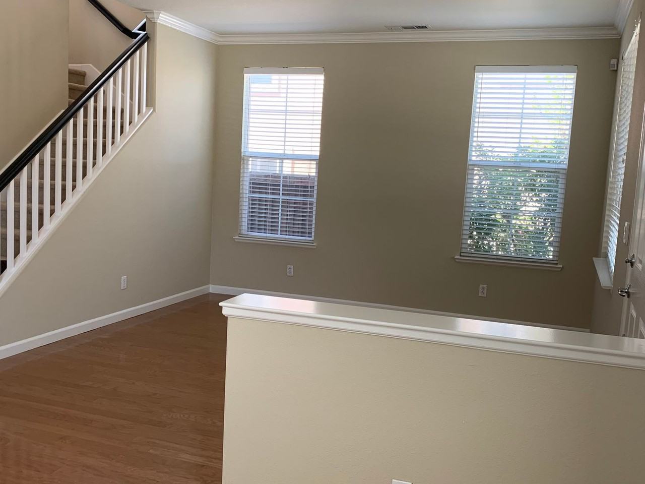 1717 Blakesley Dr - Photo 5 of 25