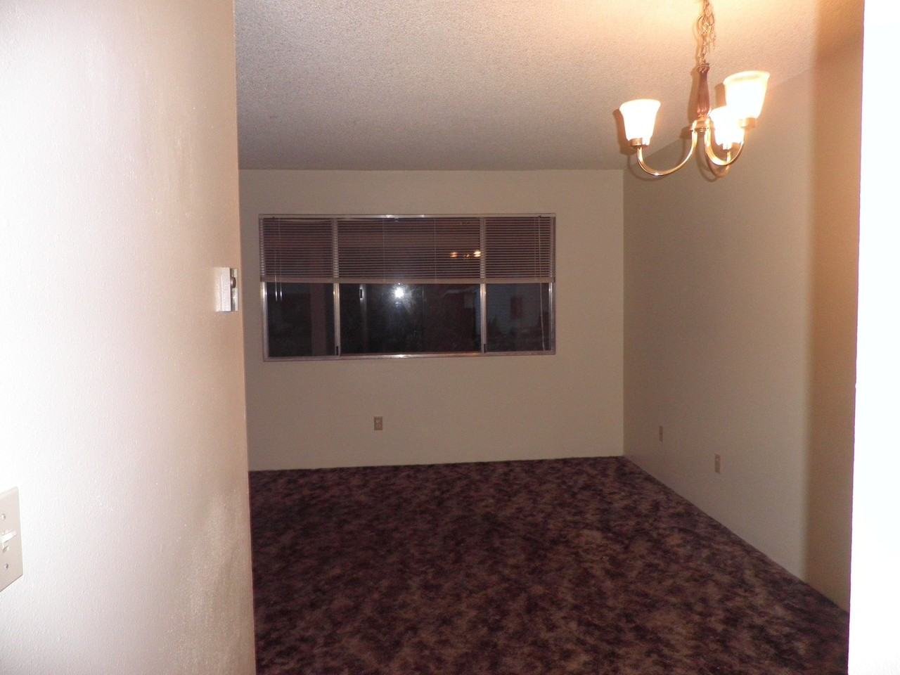 700 Ne 10th St #H - Photo 4 of 6