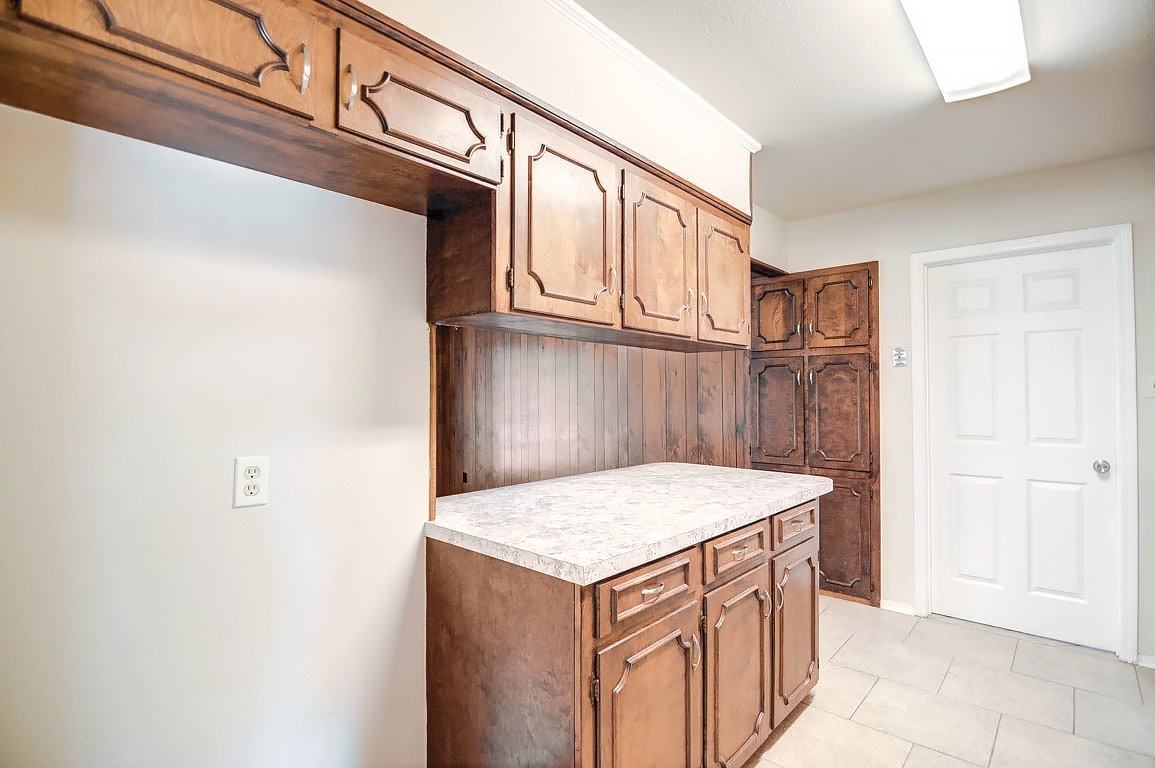 1407 Akron Dr - Photo 6 of 24