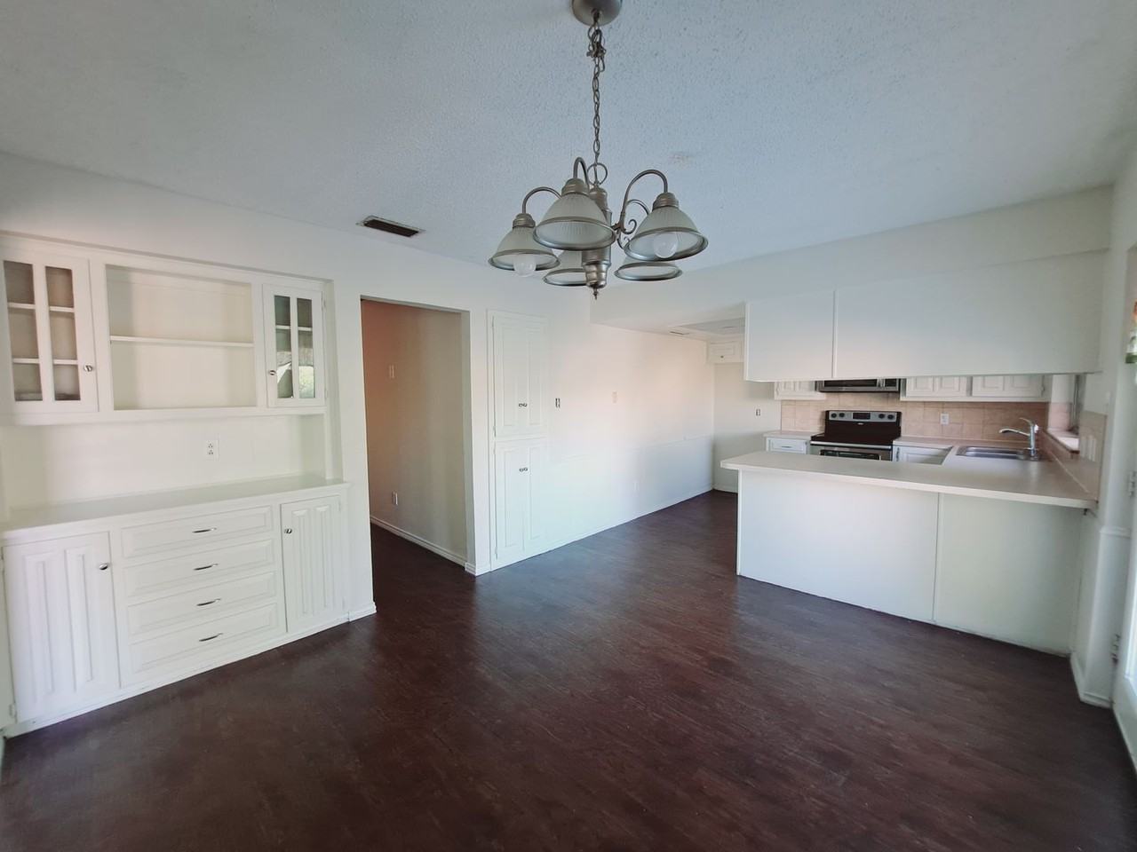 4106 Cedar Creek Dr - Photo 7 of 21