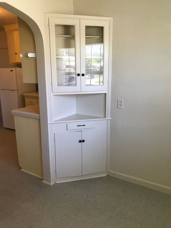 904 Taber Ave - Photo 3 of 6