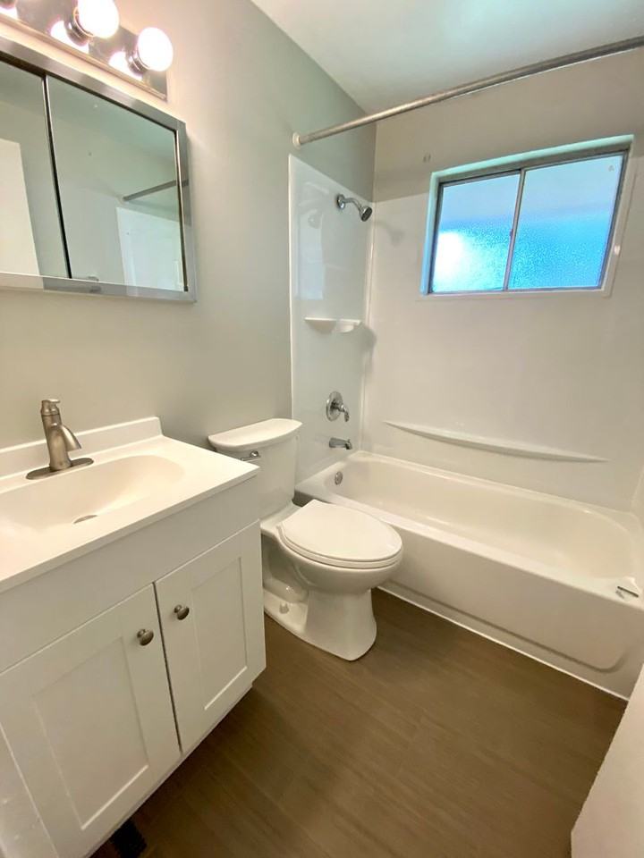 4417 Grayson St - Photo 6 of 15
