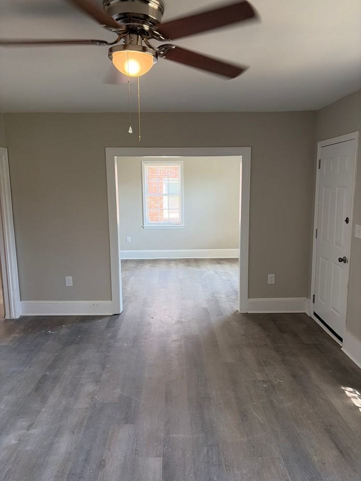 2502 Nw Druid Hills Dr - Photo 4 of 12
