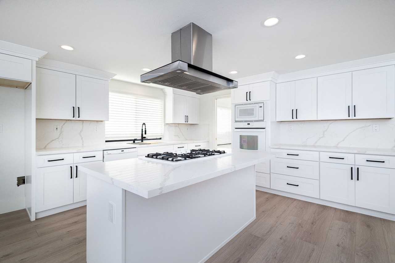 11859 S Carson Way - Photo 4 of 27