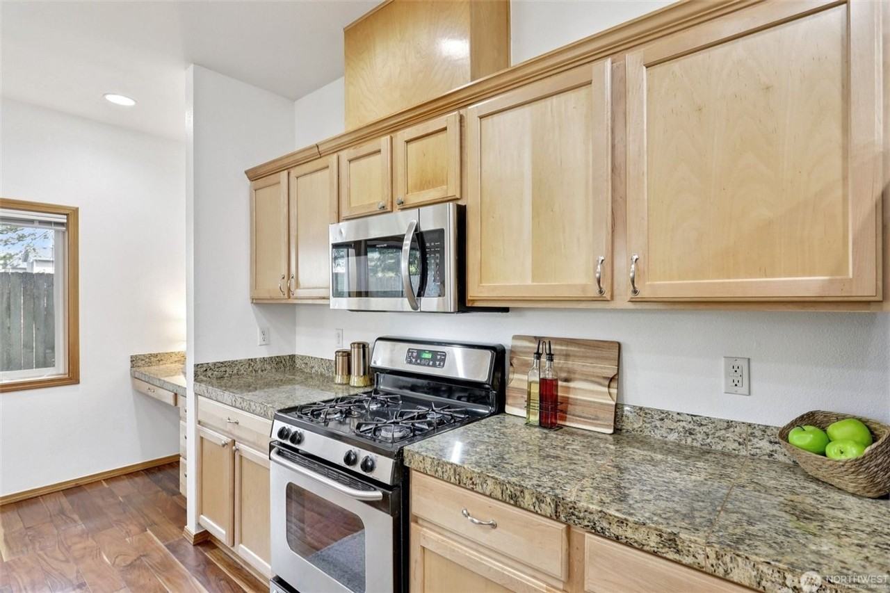 18870 108th Ln Se - Photo 6 of 25