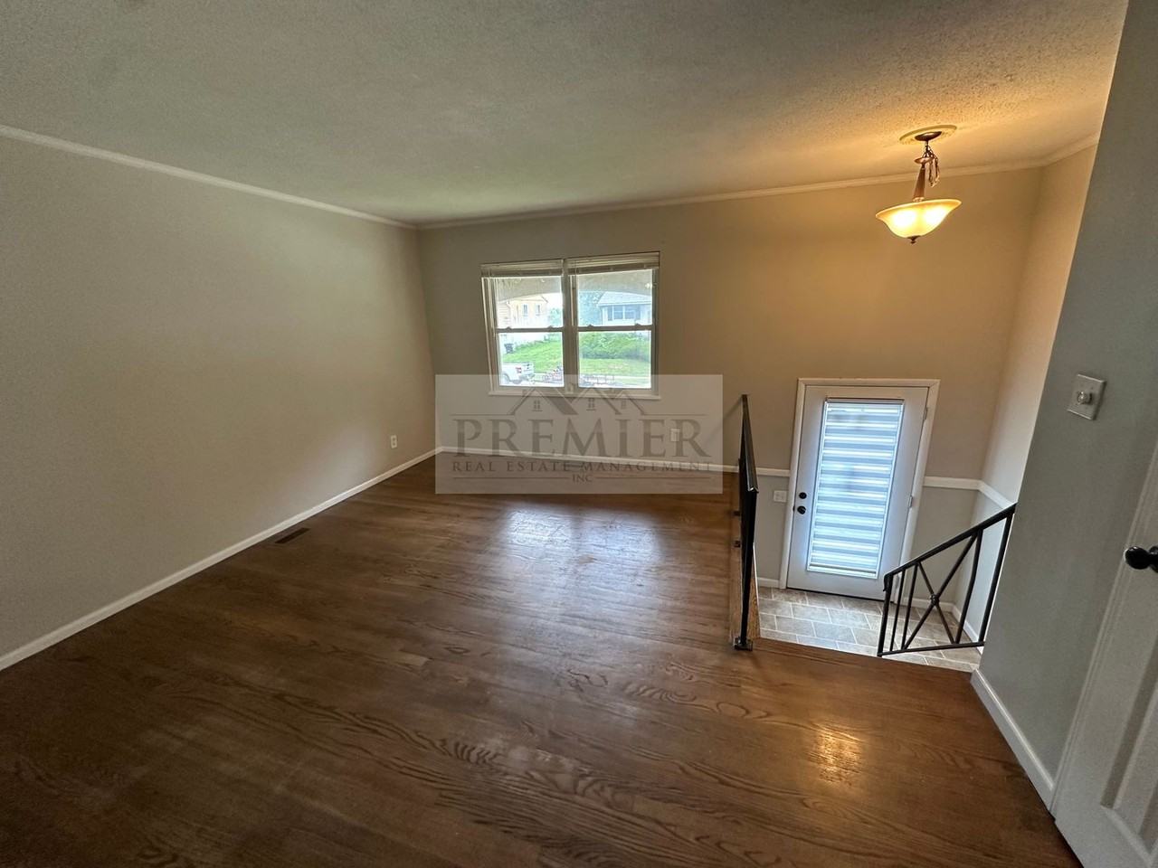 730 N Aztec Dr - Photo 3 of 22