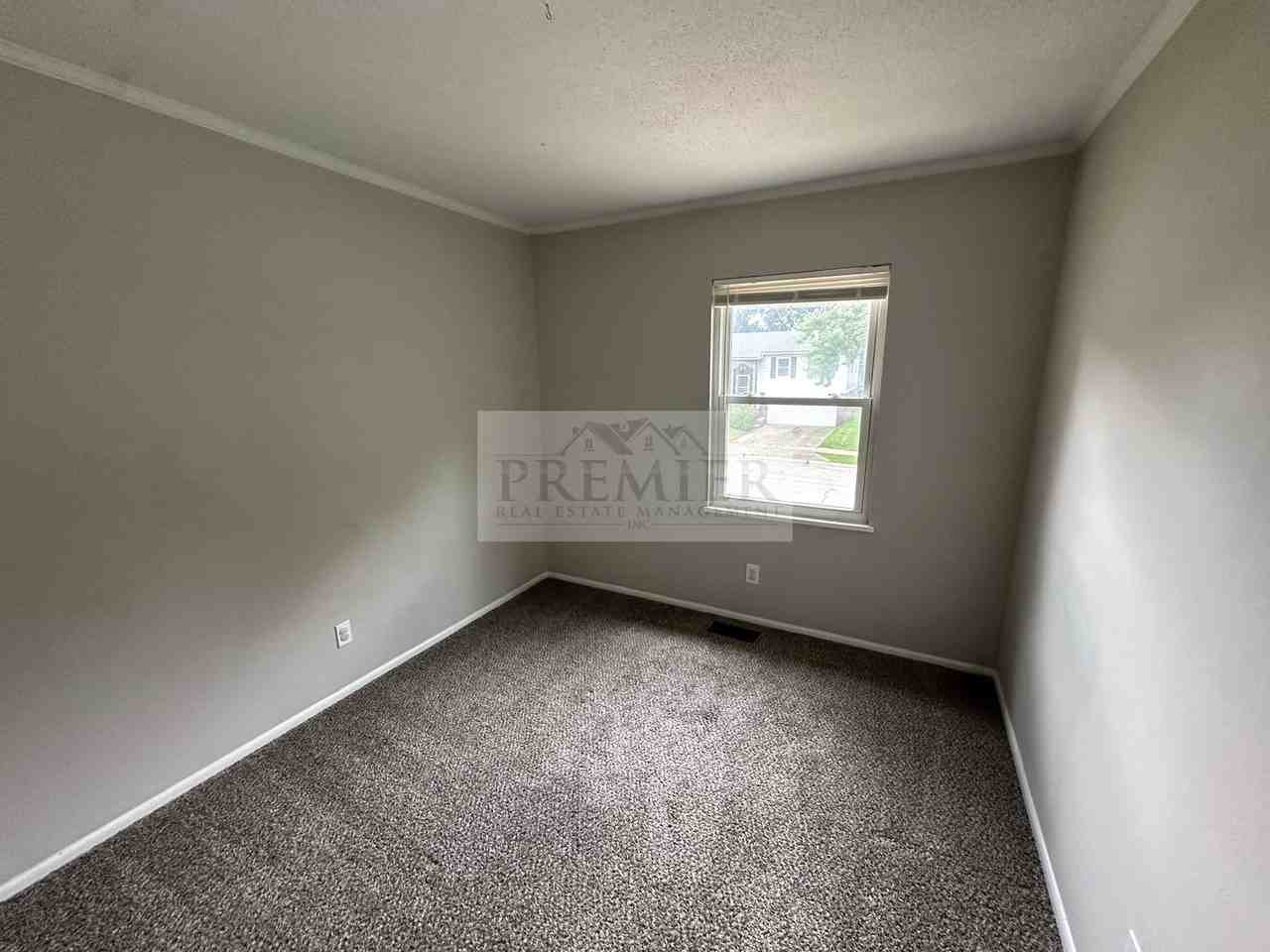 730 N Aztec Dr - Photo 7 of 22