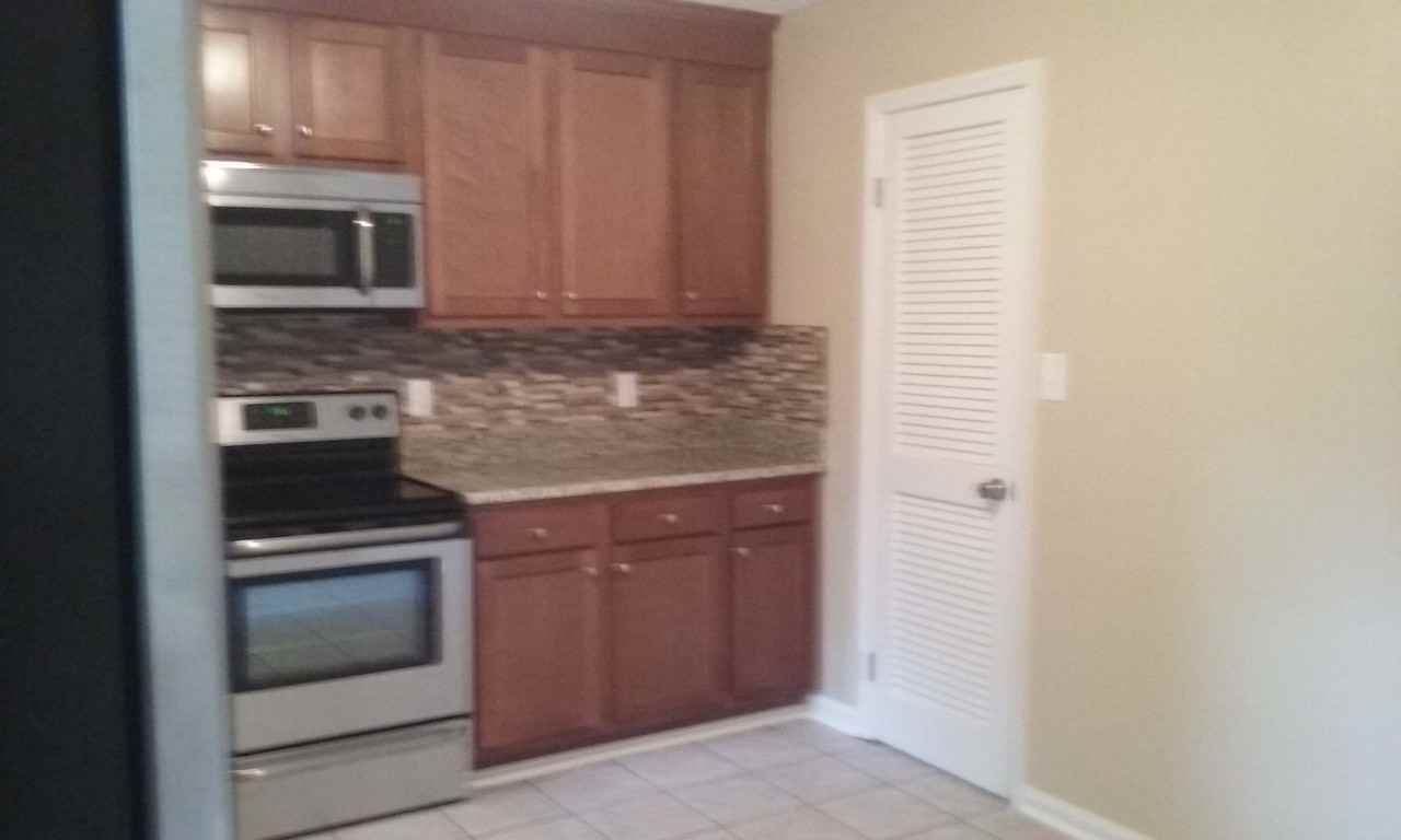344 Susan Constant Dr - Photo 5 of 15