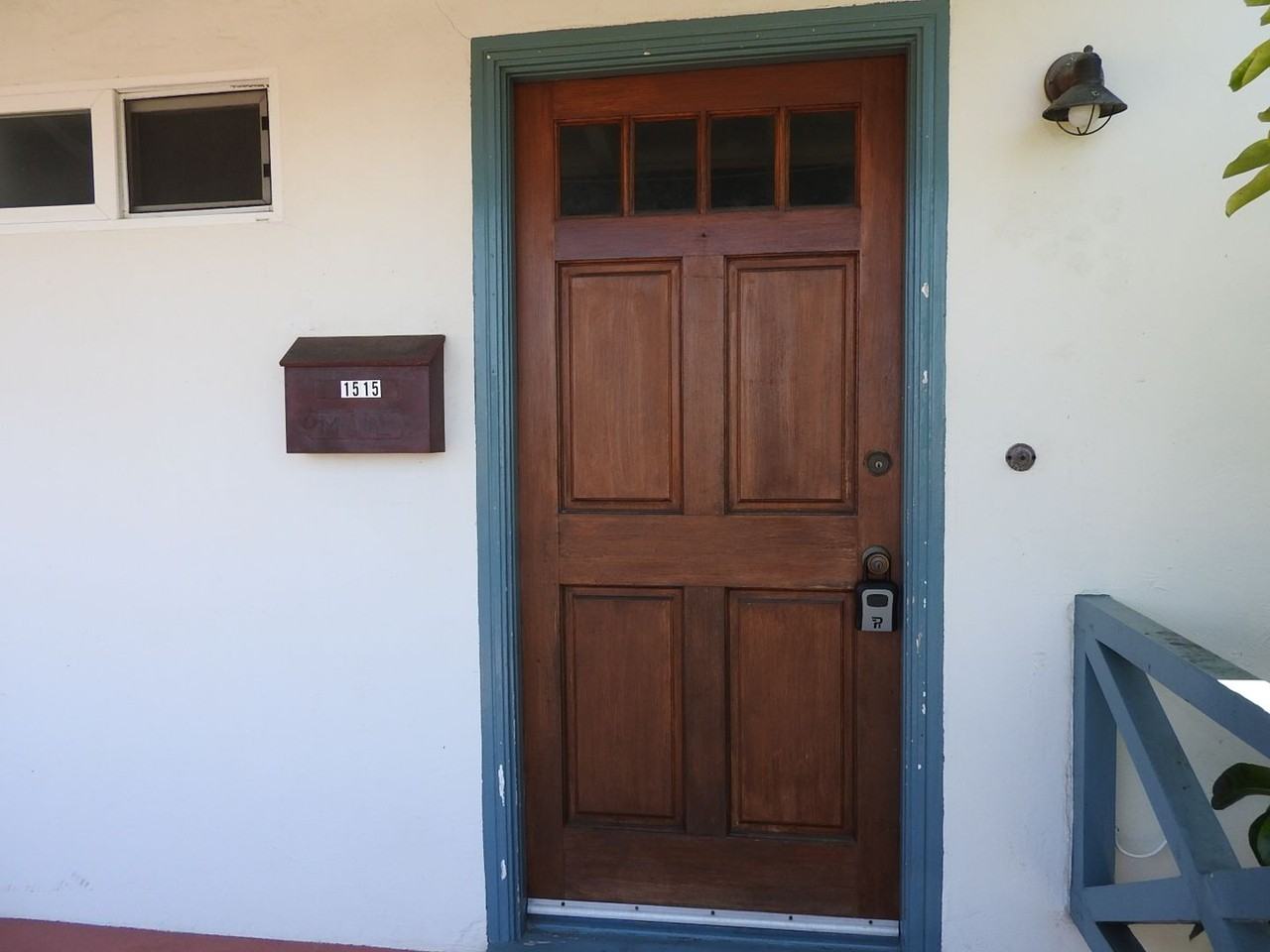 1515 Froude St - Photo 5 of 19