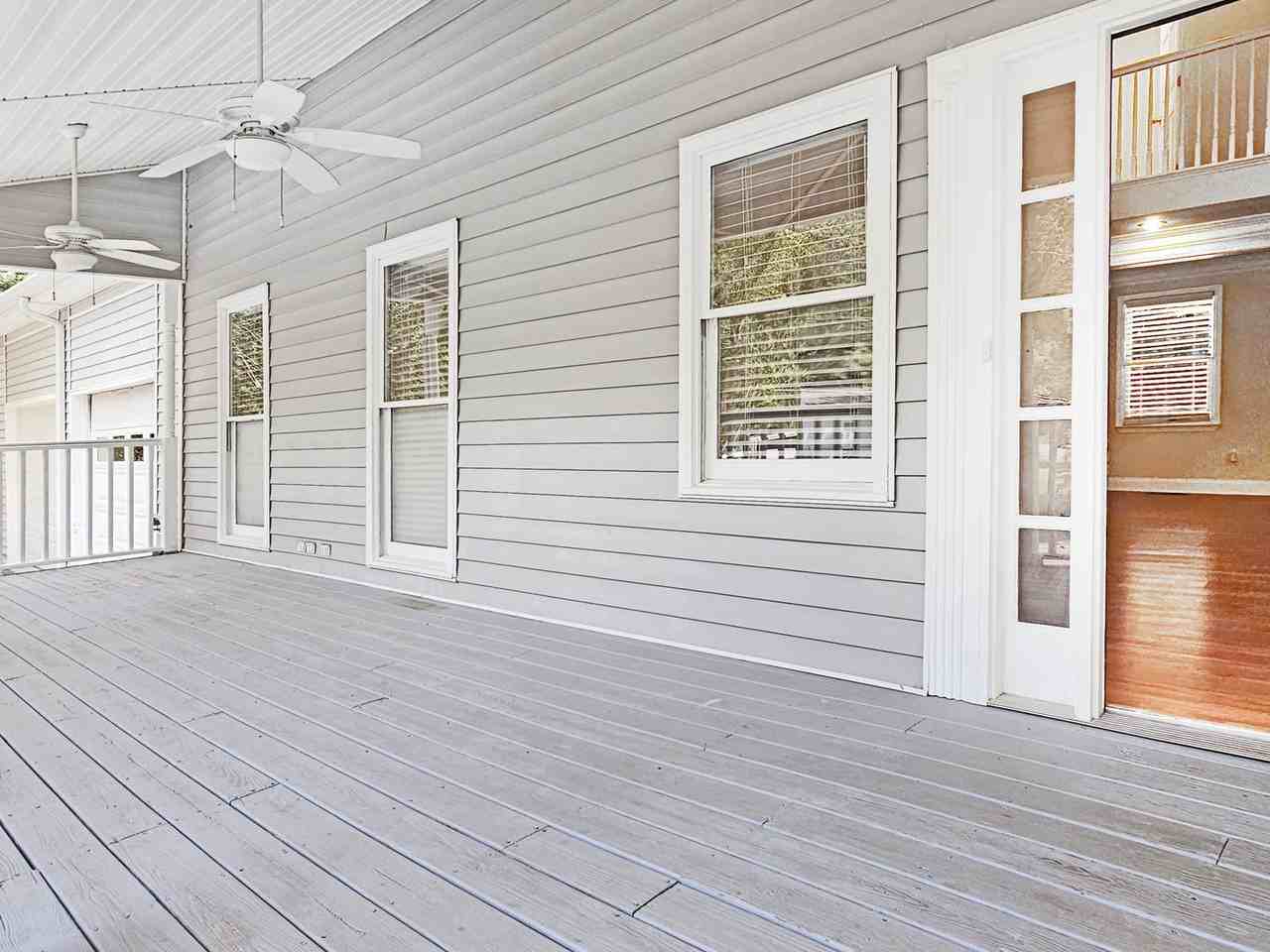1653 Wildwood Rd - Photo 7 of 50