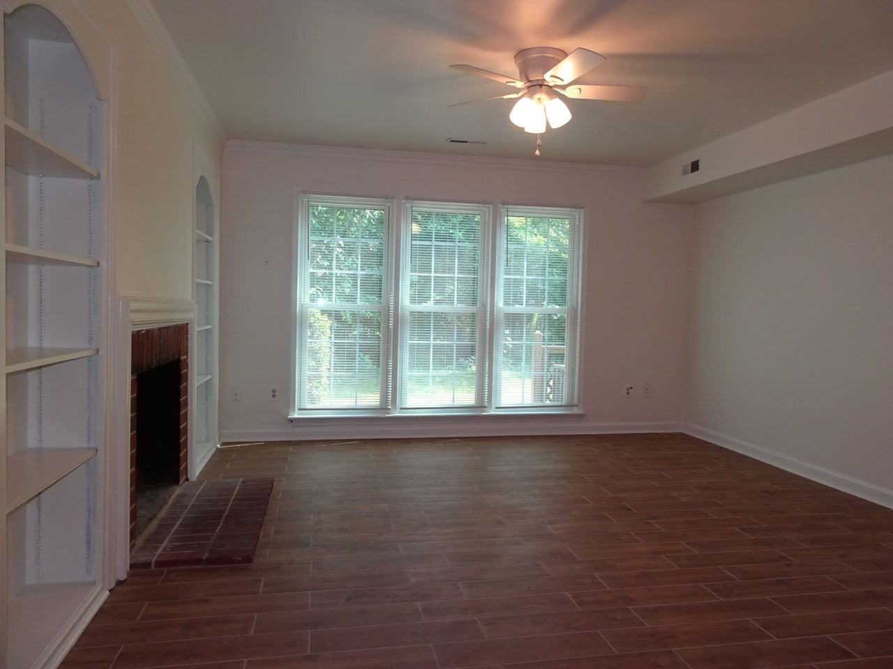 118 Chippenham Dr Apt H - Photo 3 of 16