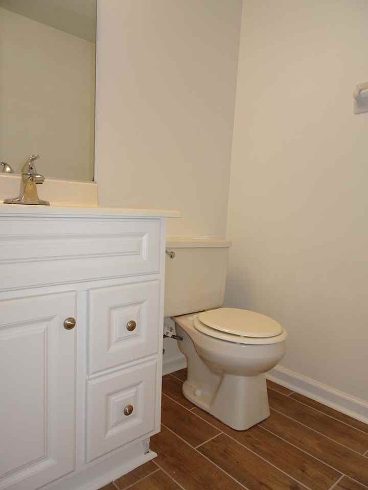 118 Chippenham Dr Apt H - Photo 4 of 16