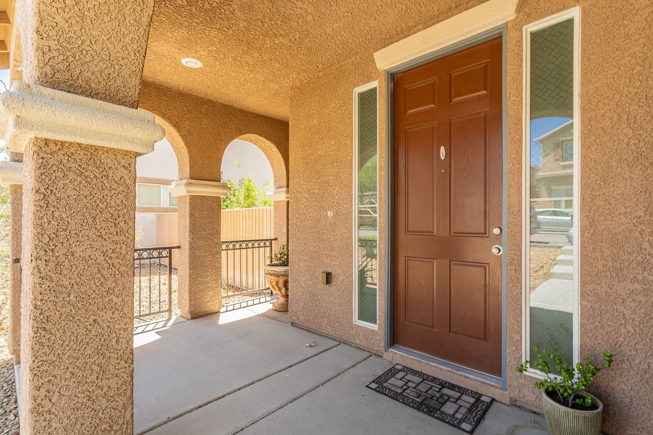 8611 Splendid Leaf Ct - Photo 6 of 45