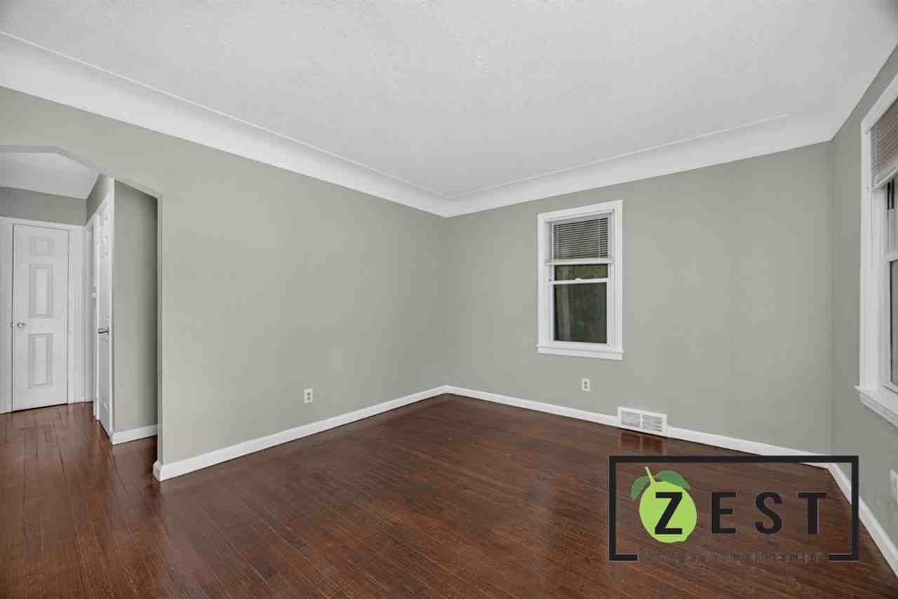 20056 Barlow St - Photo 7 of 27