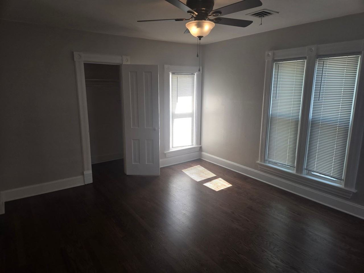 26 S Broad St - Photo 5 of 11