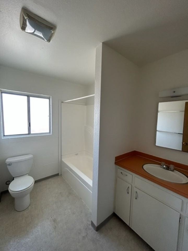 131 1/2 S 7th St - Photo 6 of 9