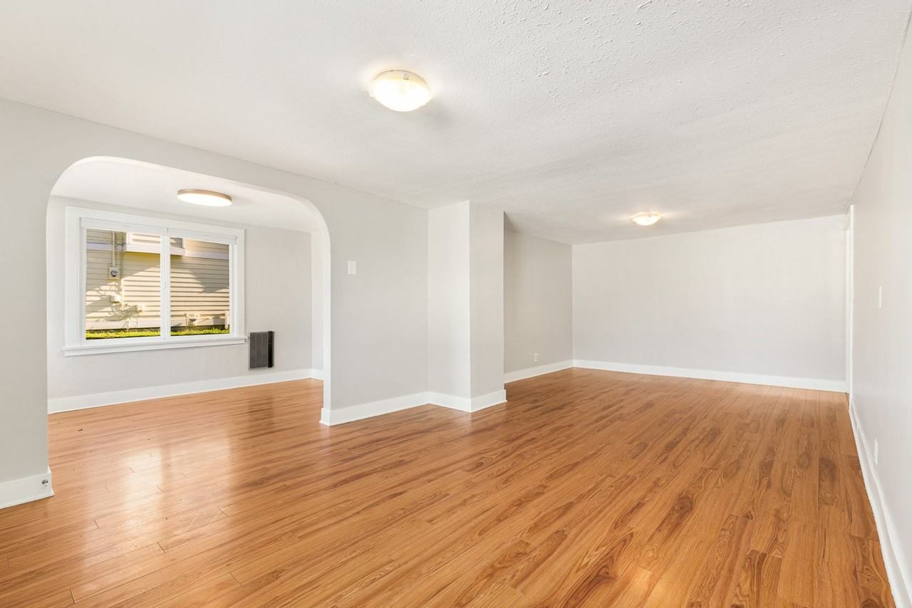 12231 1st Ave Sw - Photo 5 of 18