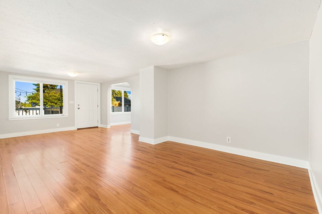 12231 1st Ave Sw - Photo 6 of 18