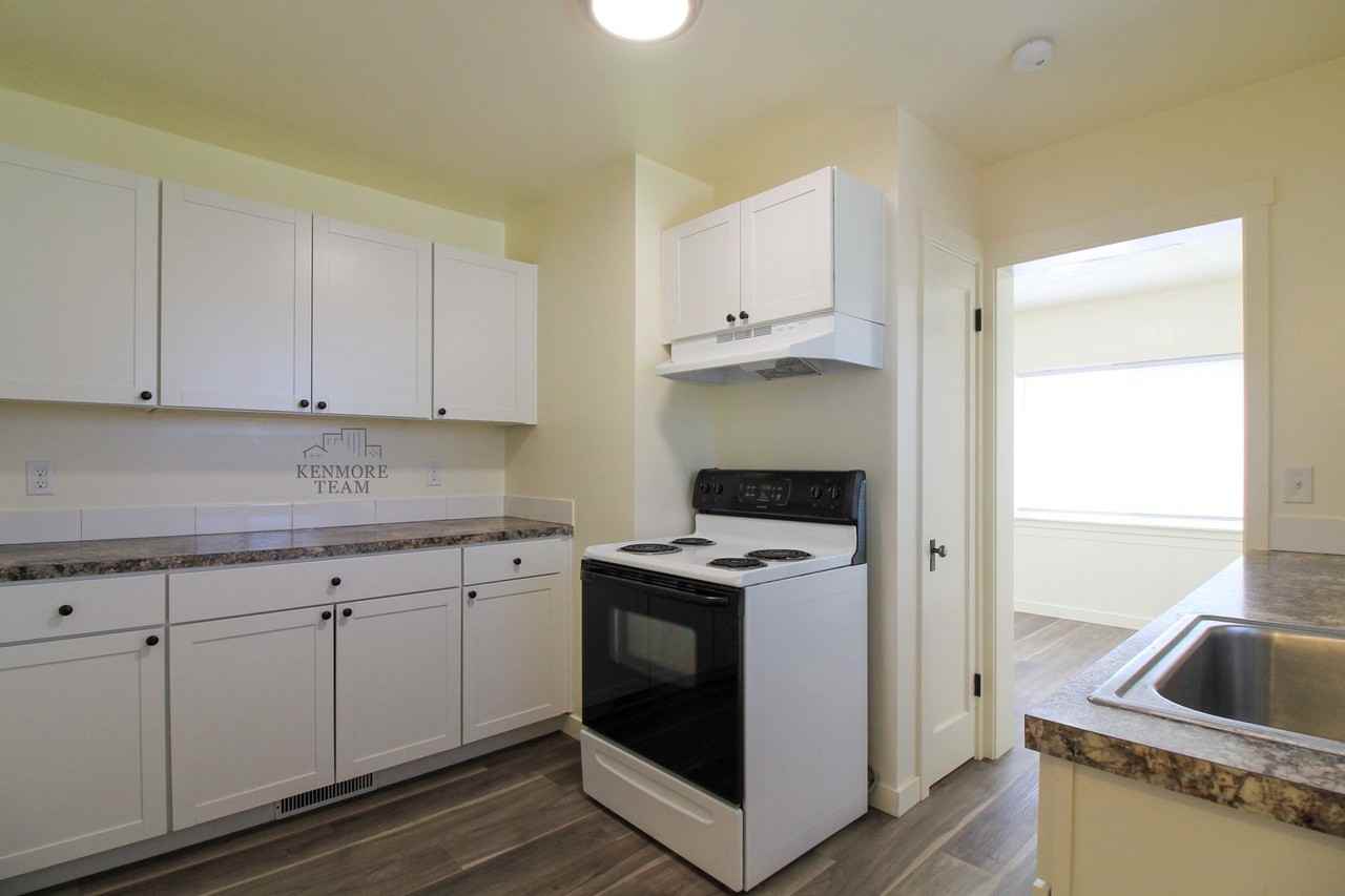 706 Benham St - Photo 2 of 13