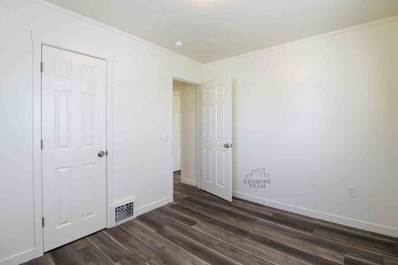 706 Benham St - Photo 7 of 13