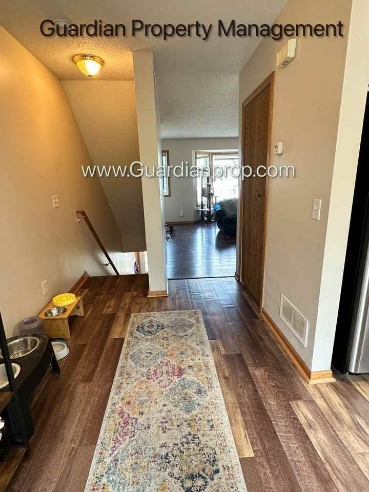 16505 Timber Crest Dr Se - Photo 2 of 13