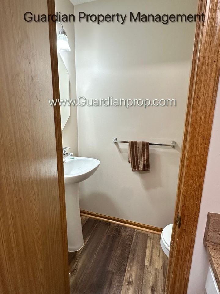 16505 Timber Crest Dr Se - Photo 4 of 13