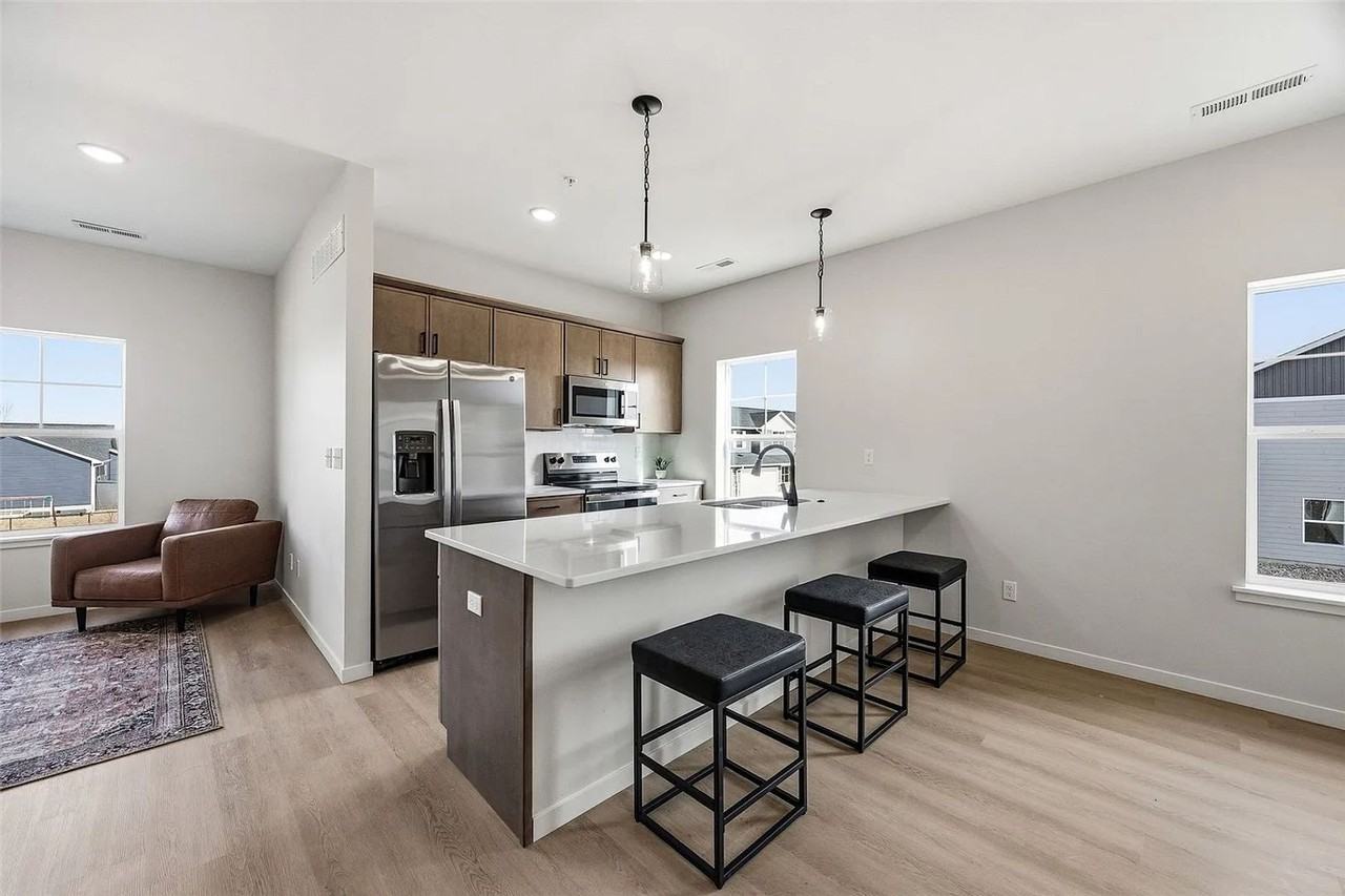 8705 Lewis Dr Sw #B - Photo 3 of 12