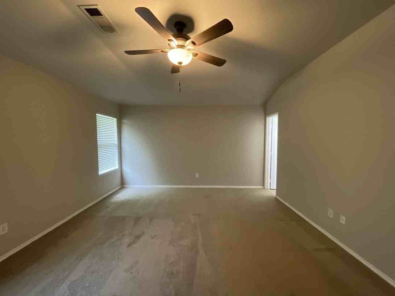 7404 Fossil Creek Dr - Photo 6 of 11