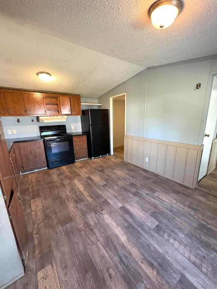 165 Barbara Ln - Photo 3 of 10