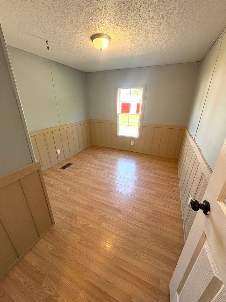 165 Barbara Ln - Photo 7 of 10