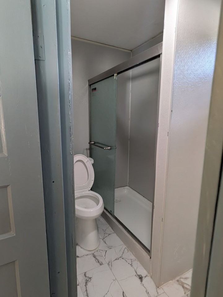 1953 Laurel Ave - Photo 4 of 50