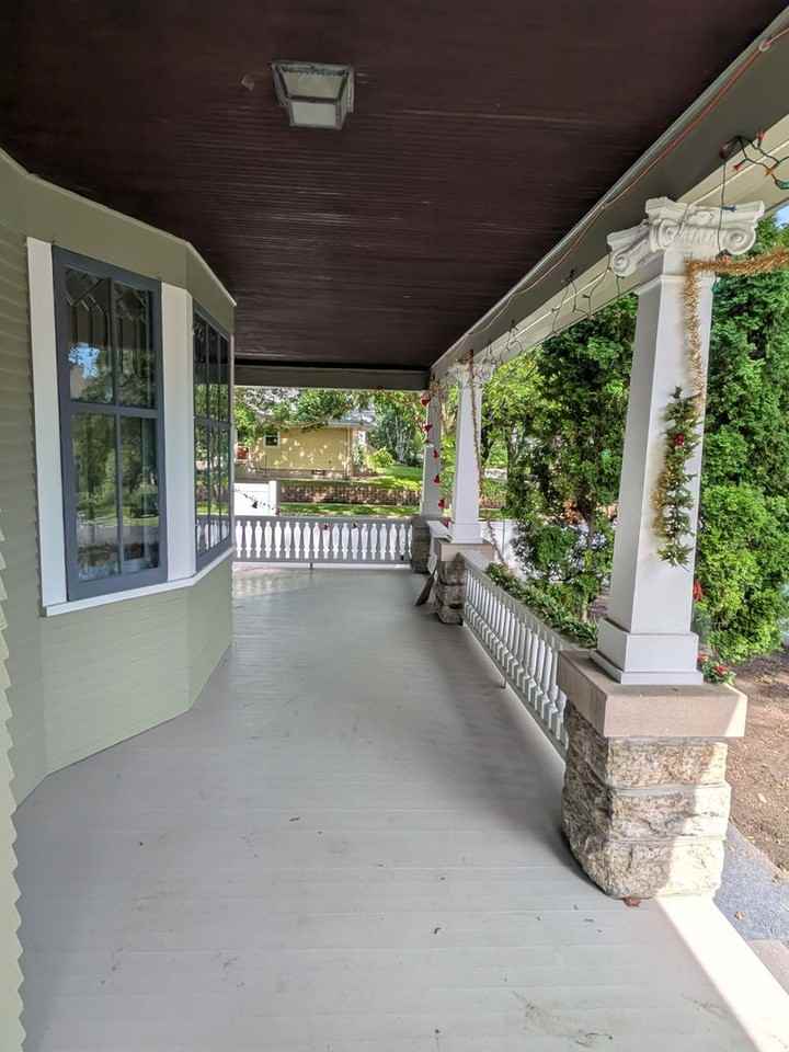 1953 Laurel Ave - Photo 6 of 50