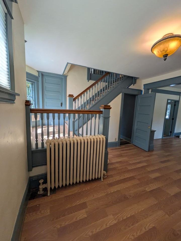 1953 Laurel Ave - Photo 7 of 50